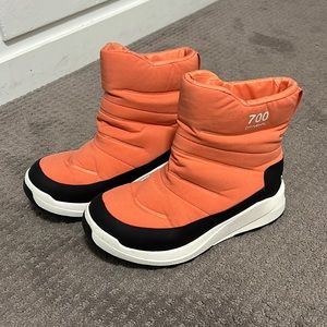 The North Face Womens Nuptse II Bootie (700 DryVent)